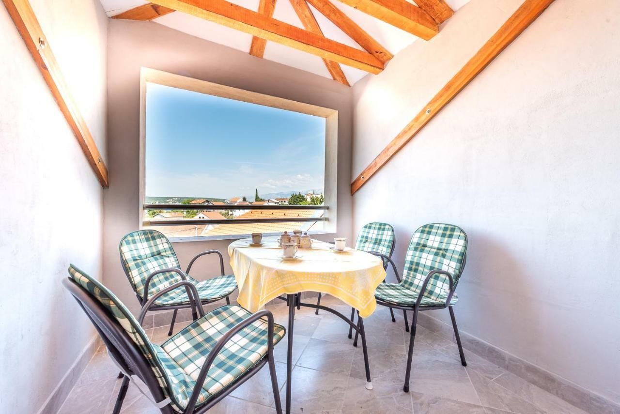 Kiwi Apartments Gornji Karin Extérieur photo