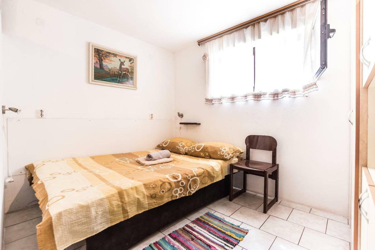 Kiwi Apartments Gornji Karin Extérieur photo