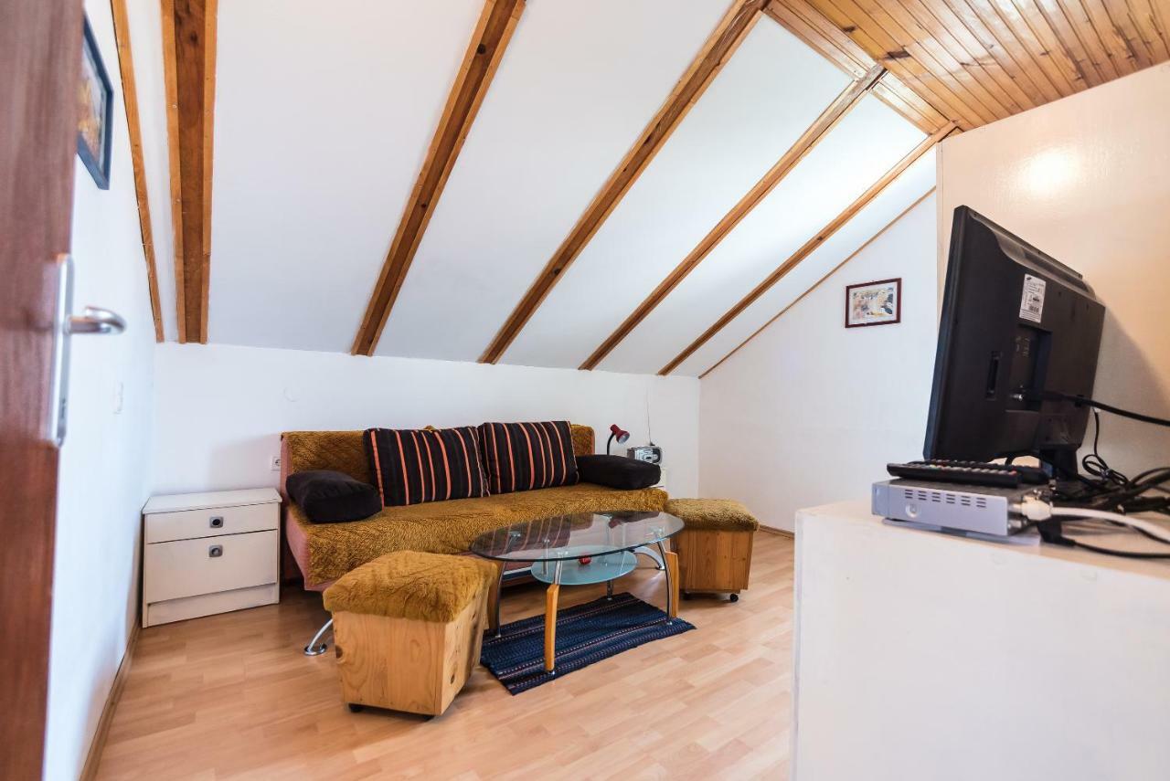 Kiwi Apartments Gornji Karin Extérieur photo