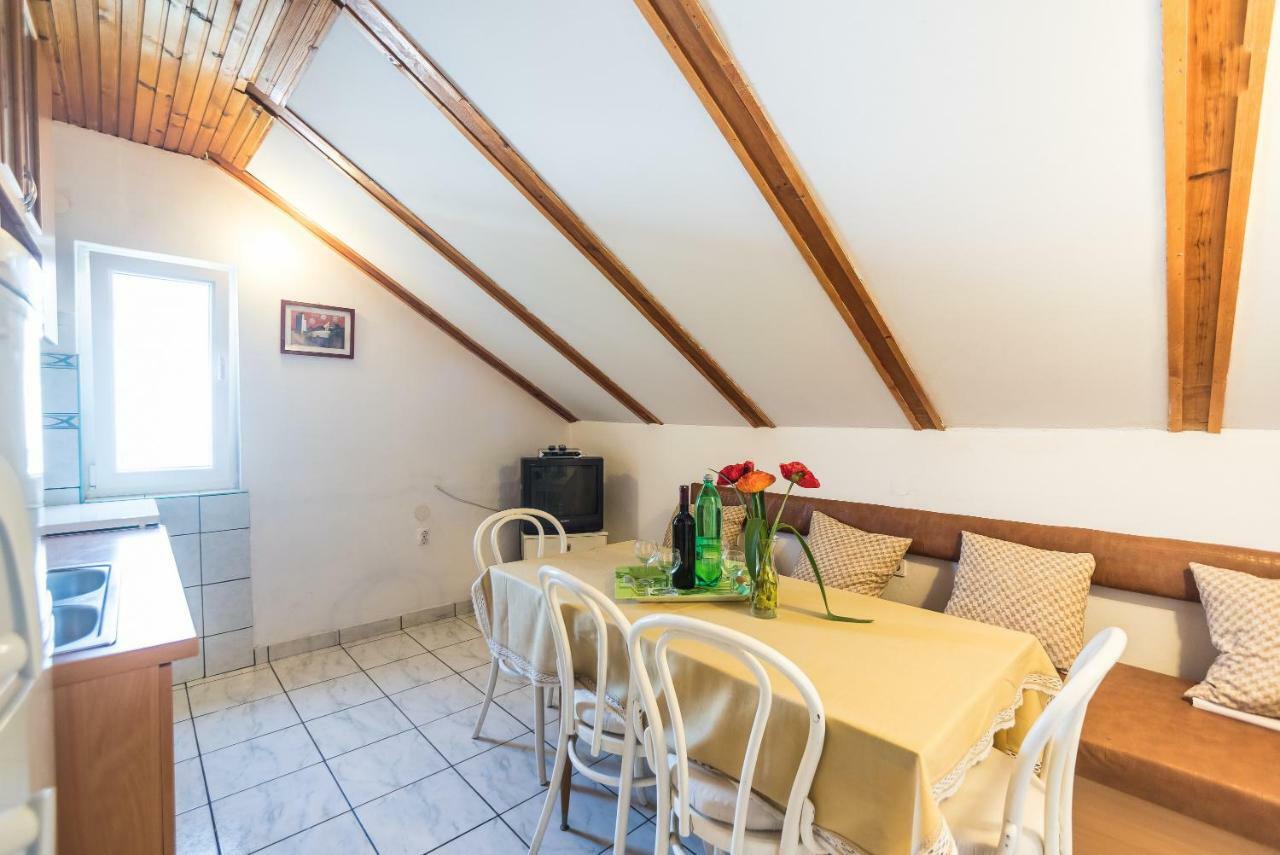Kiwi Apartments Gornji Karin Extérieur photo